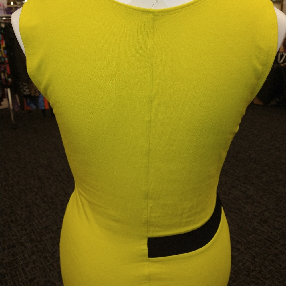 Dress - Picture 2 of 3